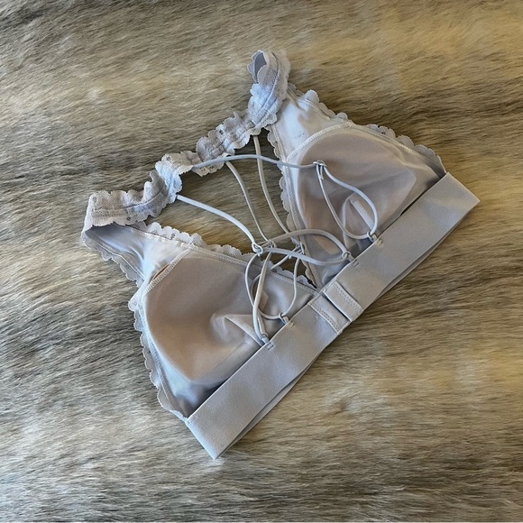 PINK by VICTORIA’S SECRET Bralette Bra S Pale Blue Strappy Lace Banded Halter - Picture 5 of 8